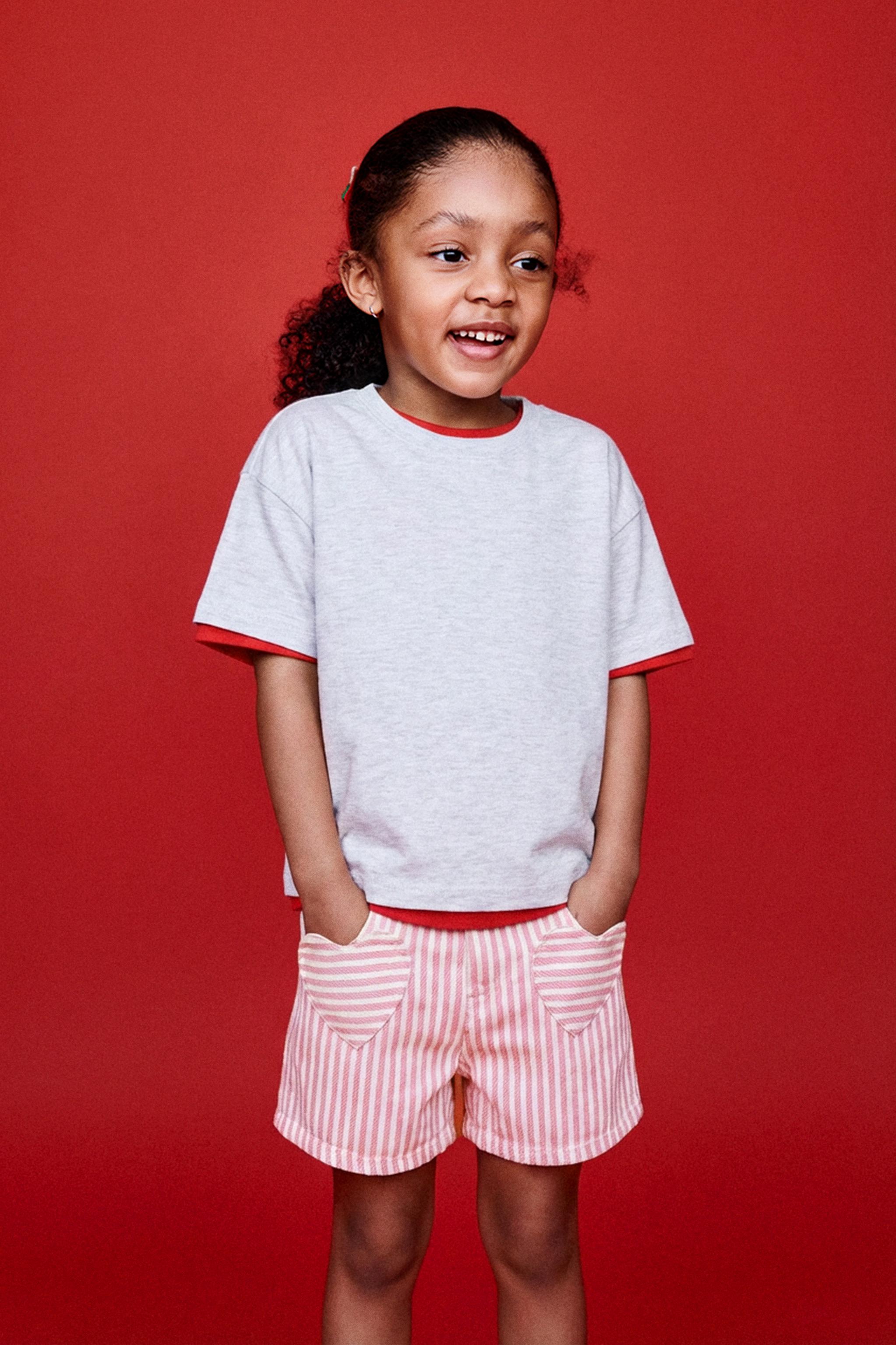TWILL STRIPED HEART POCKET SHORTS